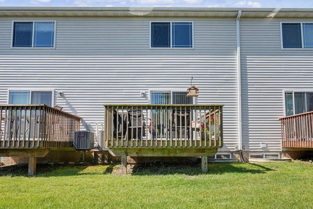 4828 Algonquin Dr Unit 3, Cedar Falls, IA 50613