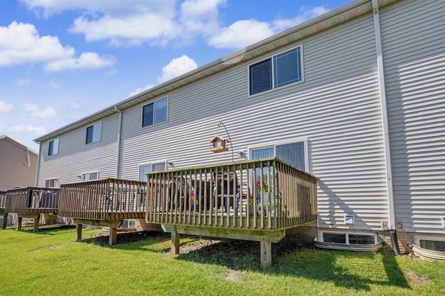 4828 Algonquin Dr Unit 3, Cedar Falls, IA 50613