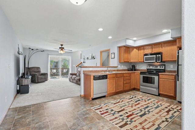 4828 Algonquin Dr Unit 3, Cedar Falls, IA 50613