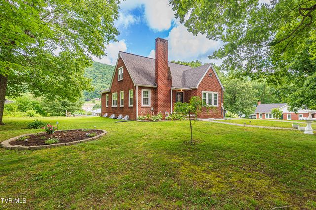 258 Greenwood Drive, Weber City, VA 24290