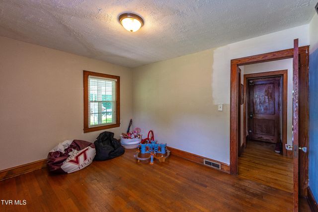 258 Greenwood Drive, Weber City, VA 24290