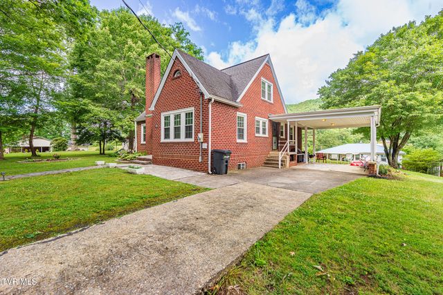 258 Greenwood Drive, Weber City, VA 24290