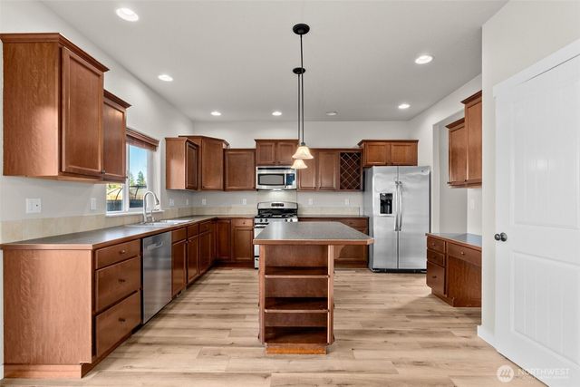 8242 55th Avenue SE, Olympia, WA 98513