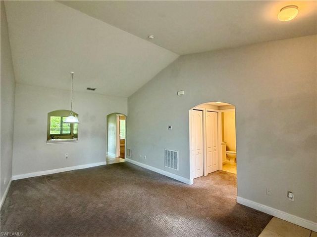 4110 Castilla CIR 202, Fort Myers, FL 33916