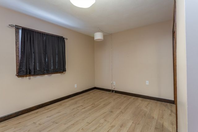 11 Crestwood Ave, Plainville, MA 02762