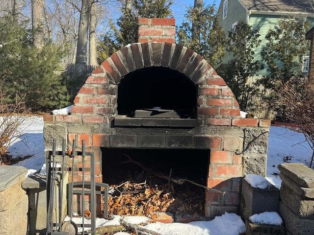 11 Crestwood Ave, Plainville, MA 02762