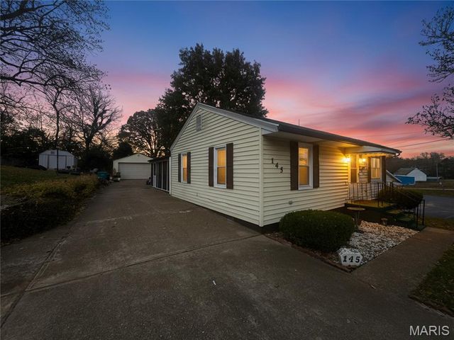 145 Sincox Street, St Clair, MO 63077