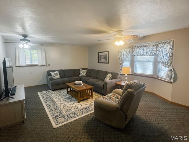 145 Sincox Street, St Clair, MO 63077