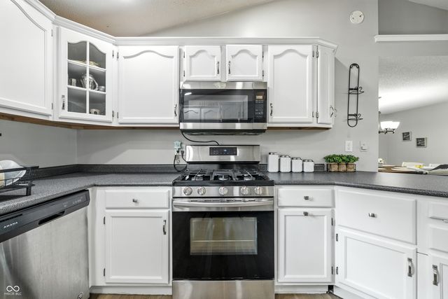 6125 E Edgewood Avenue, Indianapolis, IN 46237