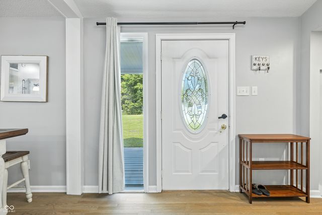 6125 E Edgewood Avenue, Indianapolis, IN 46237