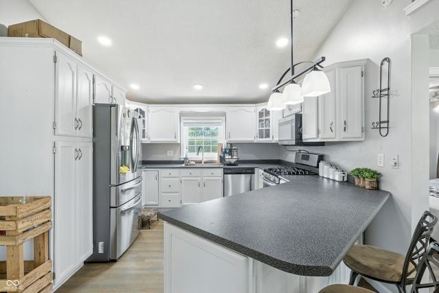 6125 E Edgewood Avenue, Indianapolis, IN 46237