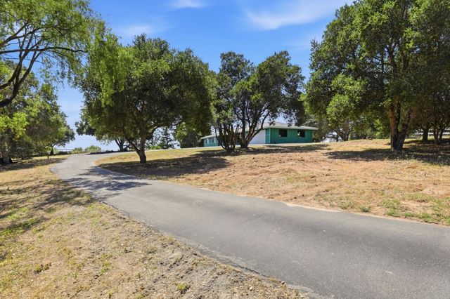 16290 Blackie Road, Salinas, CA 93907