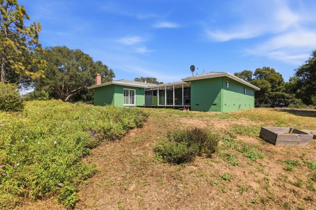 16290 Blackie Road, Salinas, CA 93907