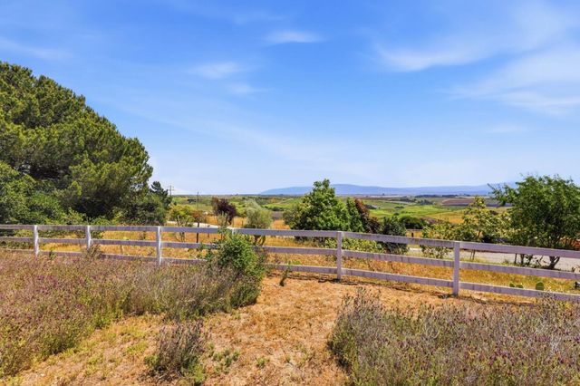 16290 Blackie Road, Salinas, CA 93907