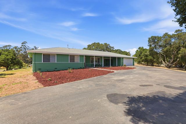 16290 Blackie Road, Salinas, CA 93907