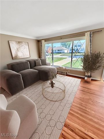 970 Bryn Mawr Avenue, Wickliffe, OH 44092