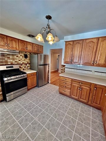 970 Bryn Mawr Avenue, Wickliffe, OH 44092