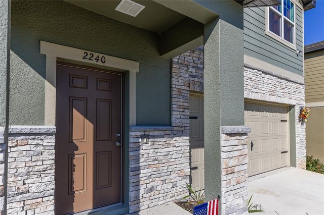 2240 HEMINGWAY CIRCLE, Groveland, FL 34736