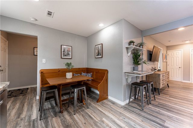 1103 Bella Vista Road, Bentonville, AR 72712