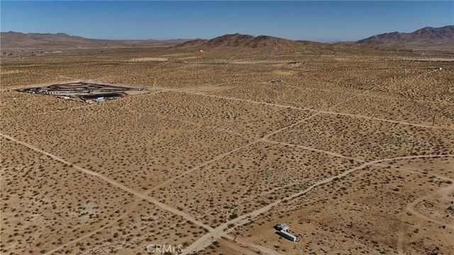 747 Langley Street, Apple Valley, CA 92307