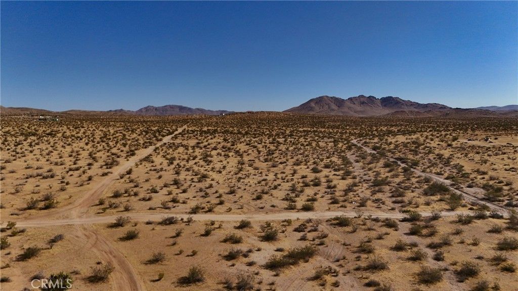 747 Langley Street, Apple Valley, CA 92307