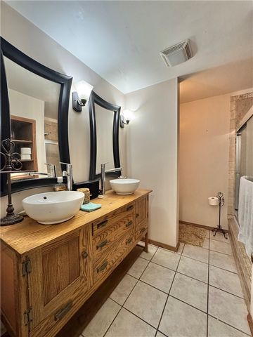 1008 E I Street, Russellville, AR 72801