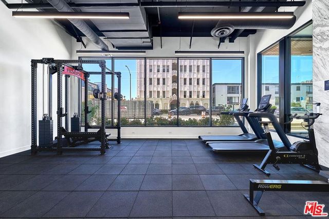 510 S Oxford Avenue 402, Los Angeles, CA 90020