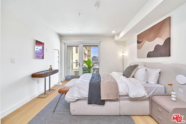 510 S Oxford Avenue 402, Los Angeles, CA 90020