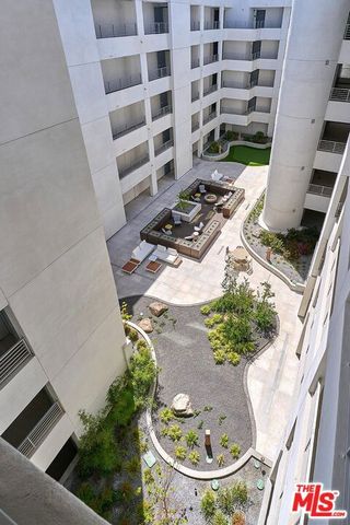 510 S Oxford Avenue 402, Los Angeles, CA 90020