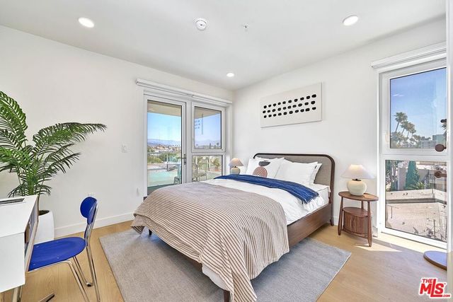 510 S Oxford Avenue 402, Los Angeles, CA 90020