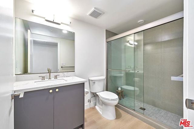 510 S Oxford Avenue 402, Los Angeles, CA 90020