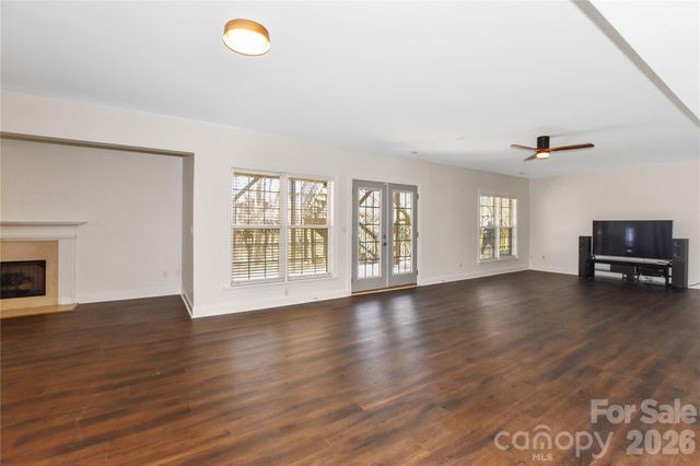 8127 Grahamson Lane, Charlotte, NC 28269