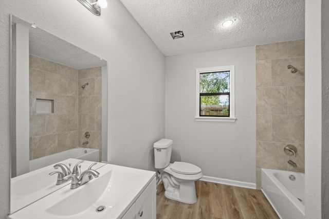 1100 Gilbert Avenue, Bay City, TX 77414