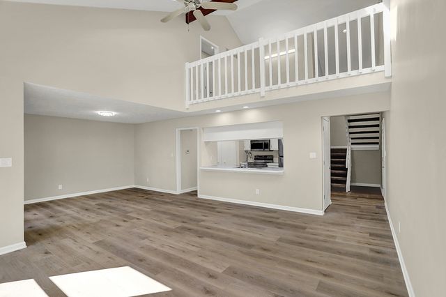 8163 Frisco Way, Indianapolis, IN 46240