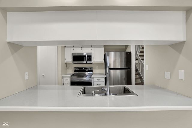 8163 Frisco Way, Indianapolis, IN 46240