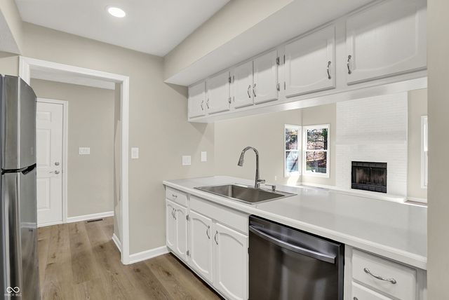 8163 Frisco Way, Indianapolis, IN 46240