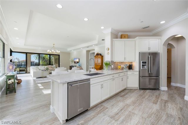 16422 Carrara WAY 301, Naples, FL 34110