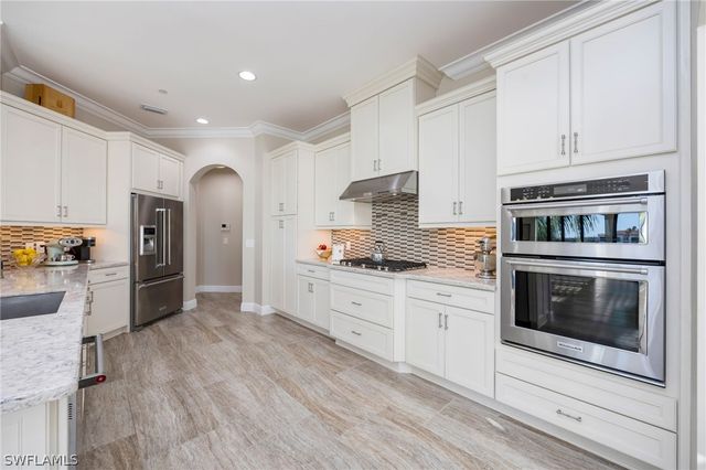 16422 Carrara WAY 301, Naples, FL 34110