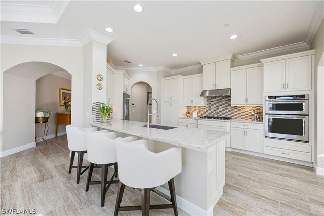 16422 Carrara WAY 301, Naples, FL 34110