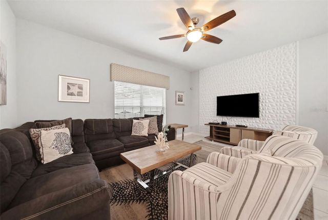 1582 MOON VALLEY DRIVE, Davenport, FL 33896