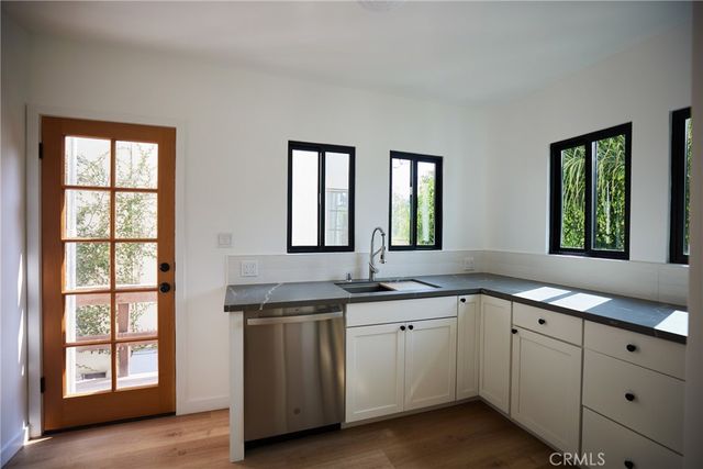 1544 Westerly Terrace, Los Angeles, CA 90026