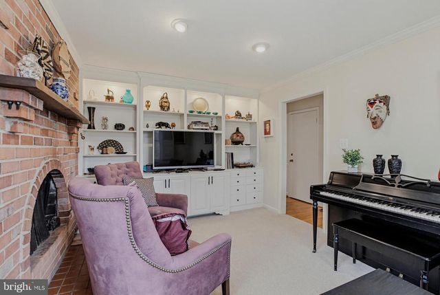 14601 MELINDA LN, Rockville, MD 20853