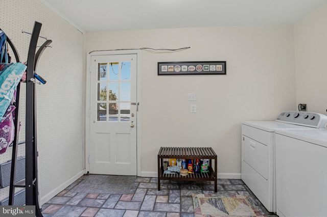 14601 MELINDA LN, Rockville, MD 20853