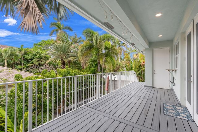 2510 N Lake Dr Drive N, Boynton Beach, FL 33435