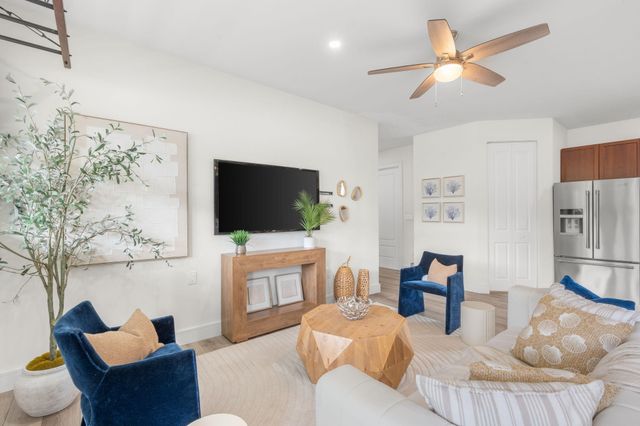 2510 N Lake Dr Drive N, Boynton Beach, FL 33435