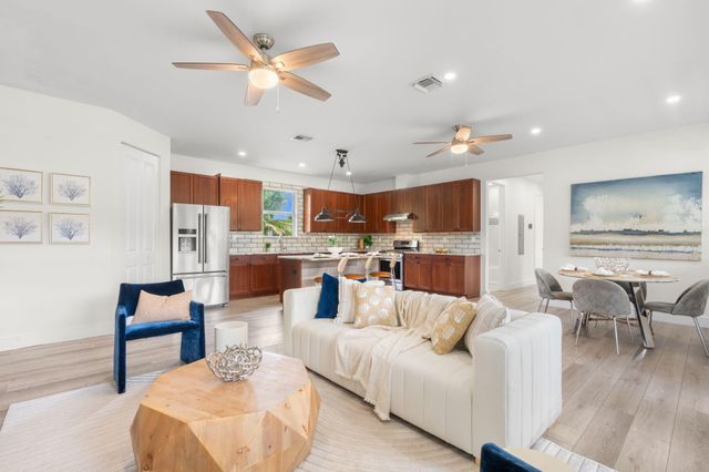 2510 N Lake Dr Drive N, Boynton Beach, FL 33435