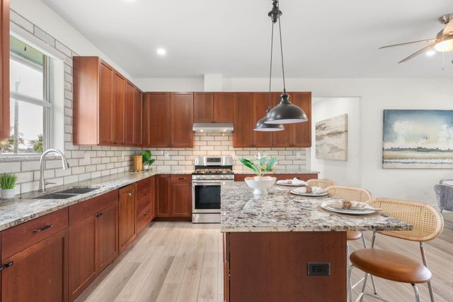 2510 N Lake Dr Drive N, Boynton Beach, FL 33435