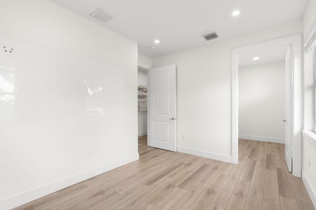 2510 N Lake Dr Drive N, Boynton Beach, FL 33435