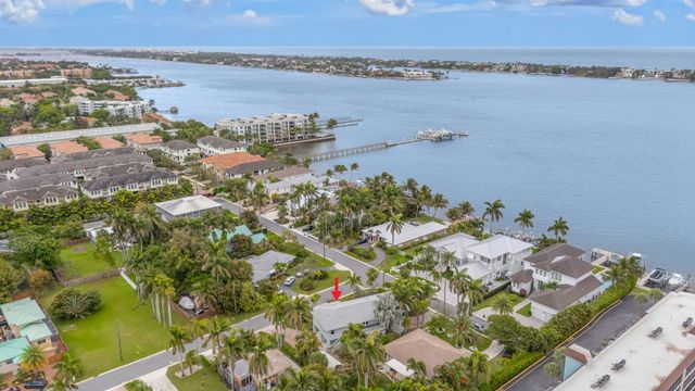 2510 N Lake Dr Drive N, Boynton Beach, FL 33435