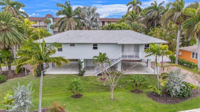 2510 N Lake Dr Drive N, Boynton Beach, FL 33435